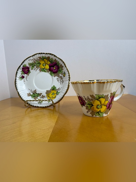 Sailsbury Fine Bone China Other - Vintage Sailsbury Fine Bone China Teacup and Saucer Set in the “Pansy” Pattern